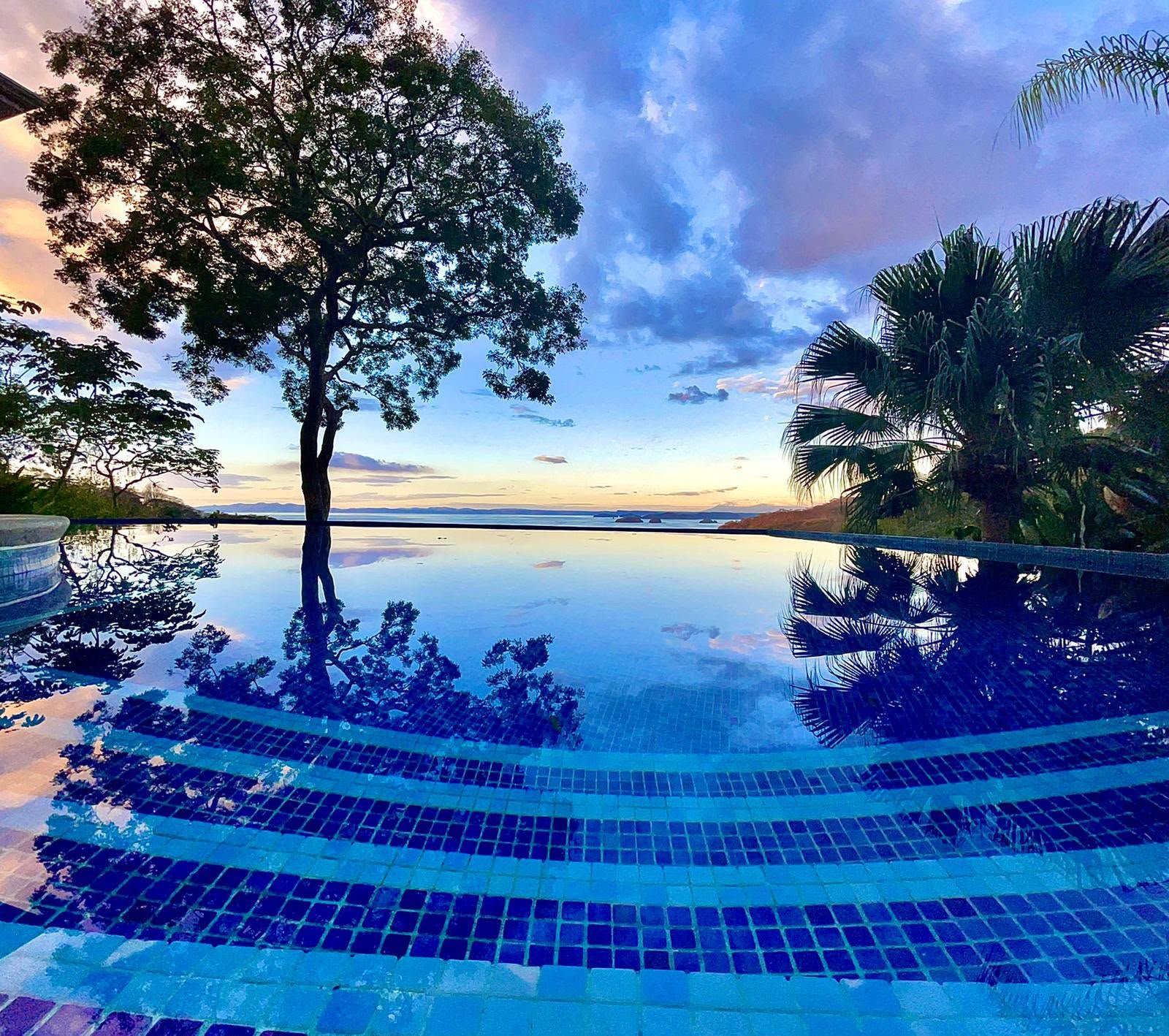 Pool panorama
